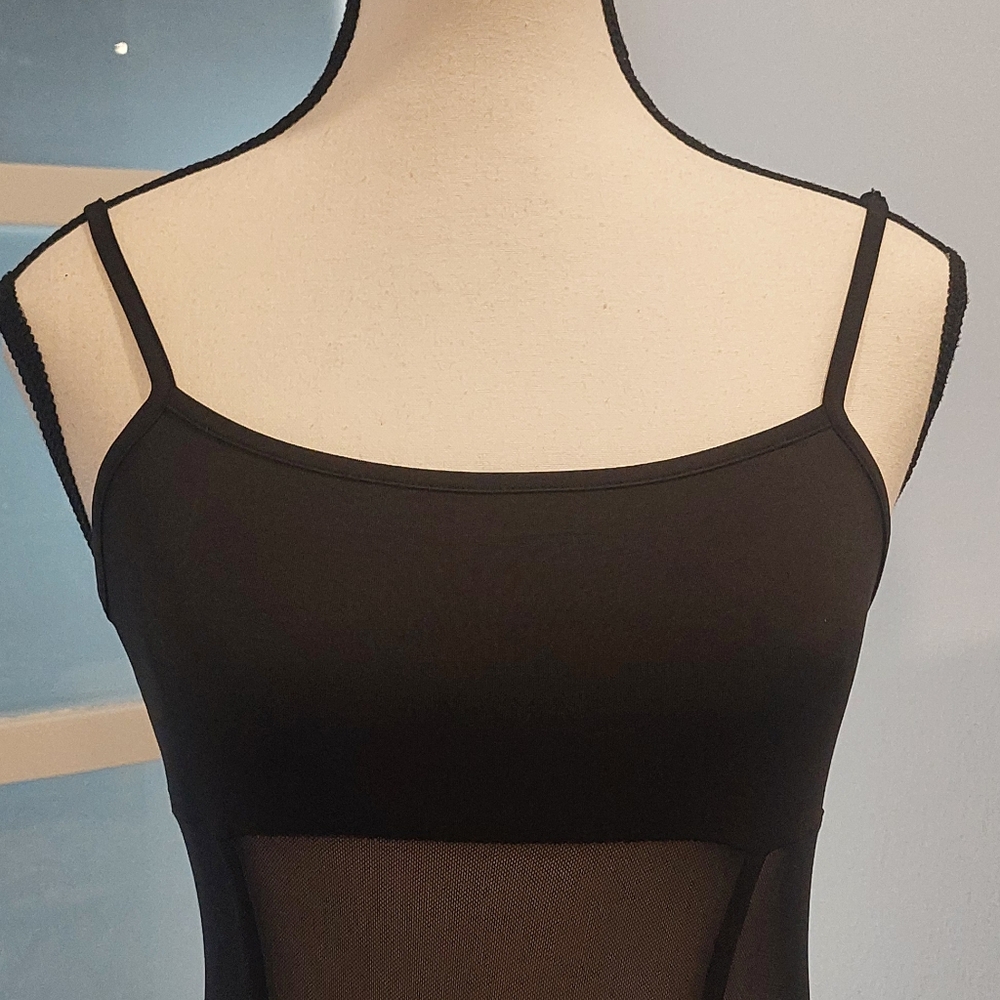 Chic Black Sheer Panel Chemise - Picture 2 of 9
